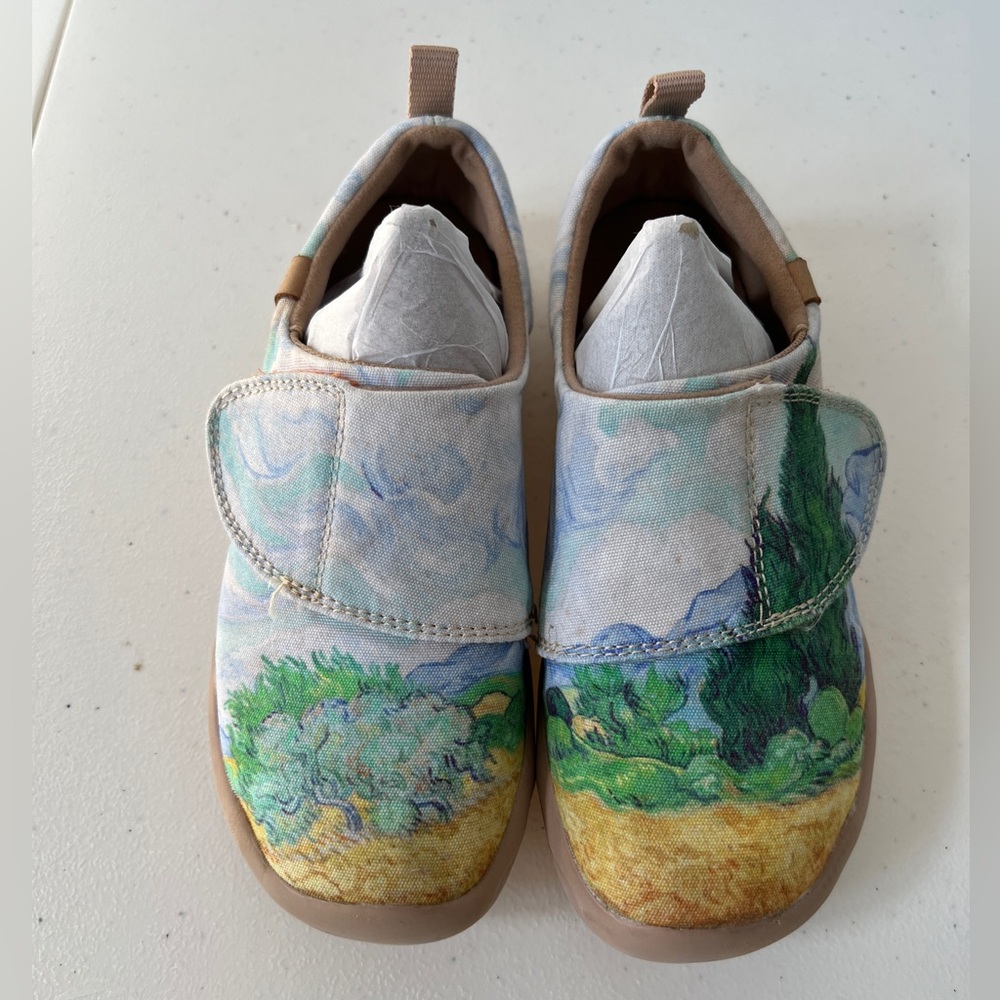 UIN - Van Gogh Wheatfield with Cypresses Kid slip on comfy shoes girl size 1